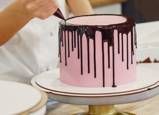 Преимущества свежей выпечки тортов