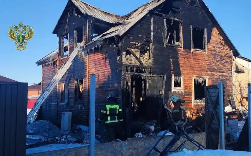Девятилетняя девочка погибла во время пожара в частном доме в Московской области