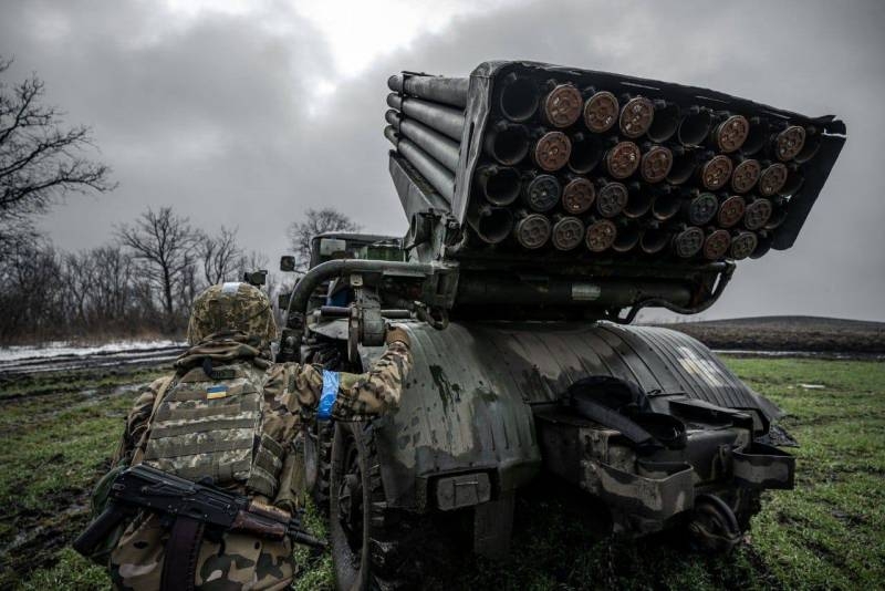 Военкор рассказал о новых атаках ВСУ на пограничные пункты РФ в Белгородской области