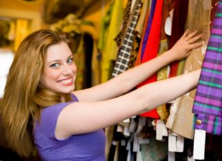 Стоковая одежда — это модно и престижно