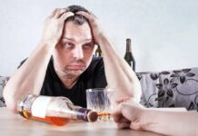 Как вывести из запоя в домашних условиях?