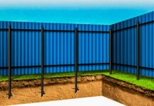 Забор на винтовых сваях — преимущества и правила установки