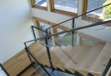 Основные виды стеклянных ограждений для лестницы