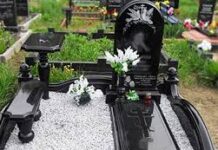 Из какого материала делают памятники?