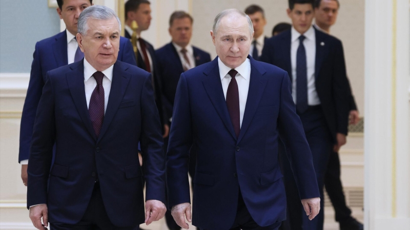 Путин и Мирзиеев накануне общались тет-а-тет до трех утра, сообщил Песков