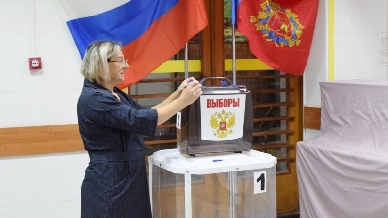 Камчатка и Омская область выбирают депутатов местных советов