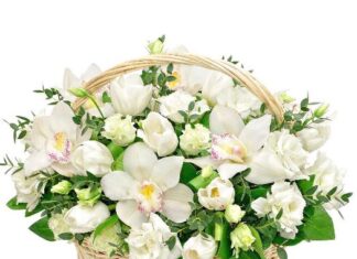 Роскошный букет в корзине: изысканная доставка цветов