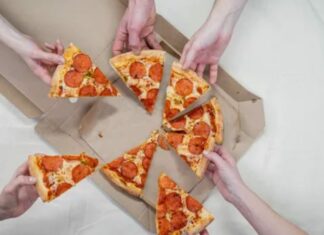 Доставка пиццы: наслаждение в каждом кусочке