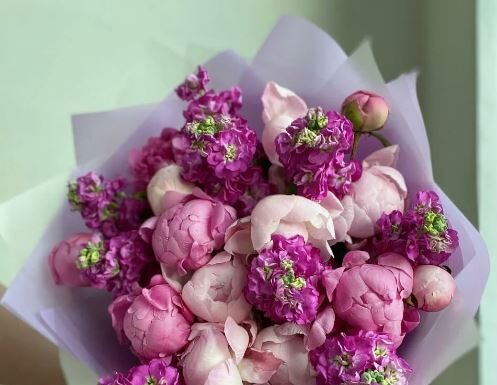 Пионовые букеты: нежность, красота и аромат в одном букете