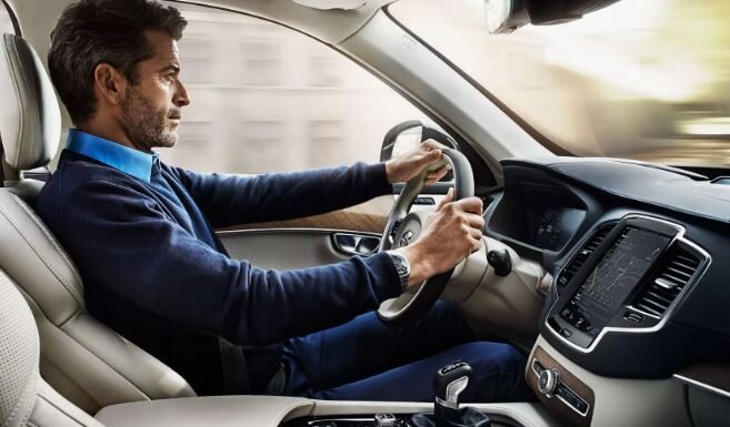 Аренда авто с водителем: удобство и комфорт на дорогах