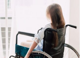 Инвалидная коляска для детей: особенности выбора и рекомендации родителям