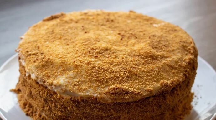 Медовик классический: история, технология приготовления и рецепт