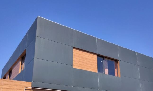 Фиброцементные сэндвич-панели: преимущества, характеристики и применение в строительстве