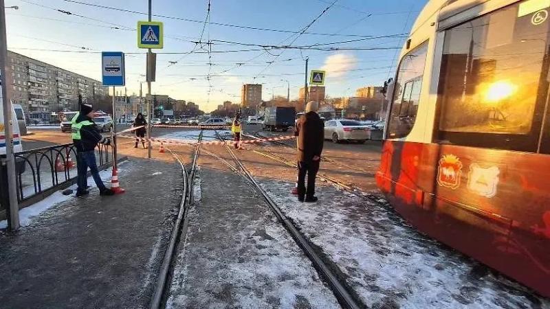 В Магнитогорске пенсионерка попала под трамвай и лишилась ног