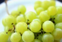 Свежий виноград: выбираем качественный продукт