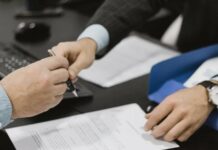 Открытие счёта в оффшорном банке: преимущества, требования и процесс регистрации