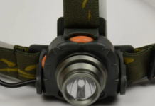 Обзор лучших налобных фонарей: характеристики, преимущества и недостатки