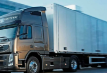 Как выбрать идеальный тягач для грузоперевозок: основные критерии
