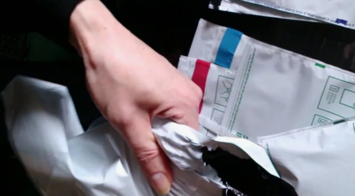 Как выбрать курьерские пакеты: практическое руководство