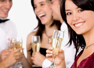 Как выбрать ведущего на праздник: советы и рекомендации