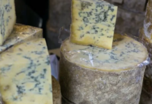 Почему серебряный нож не портит вкус голубых сыров