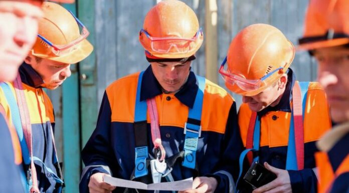 Обеспечение промышленной безопасности: защита сотрудников и производства промышленная безопасность компании