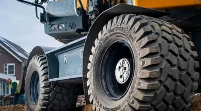 Шины для спецтехники: виды, особенности и критерии выбора