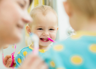 Забота о зубах с первых дней