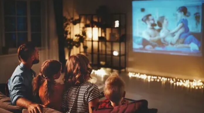 Что посмотреть вечером всей семьей: идеи от ГидОнлайн