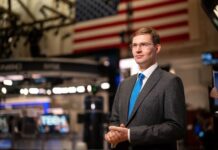 Тимур Турлов: предприниматель, меняющий финтех и социальные проекты