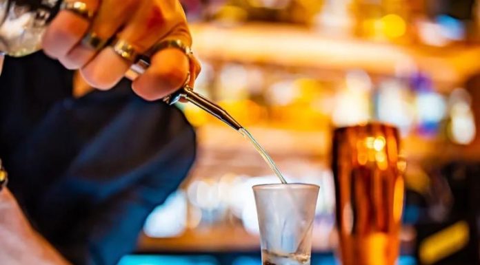 15-летняя школьница потеряла сознание в баре после трёх шотов лимончелло