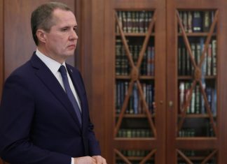 Гладков отменил все рабочие поездки из-за болезни