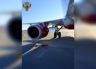 Обшивка двигателя оборвалась у Superjet 100 на рейсе Владивосток — Благовещенск