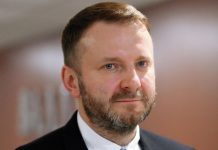 Орешкин рассказал, как отправляемые Украине деньги возвращаются на Запад