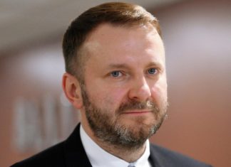 Орешкин рассказал, как отправляемые Украине деньги возвращаются на Запад