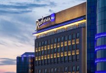 Пожар произошёл в отеле Radisson Blue Олимпийский в Москве, эвакуированы 400 человек