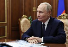 Путин встретился с премьером Того