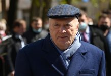 Суд утвердил решение по иску родственниц Жириновского к его сыновьям