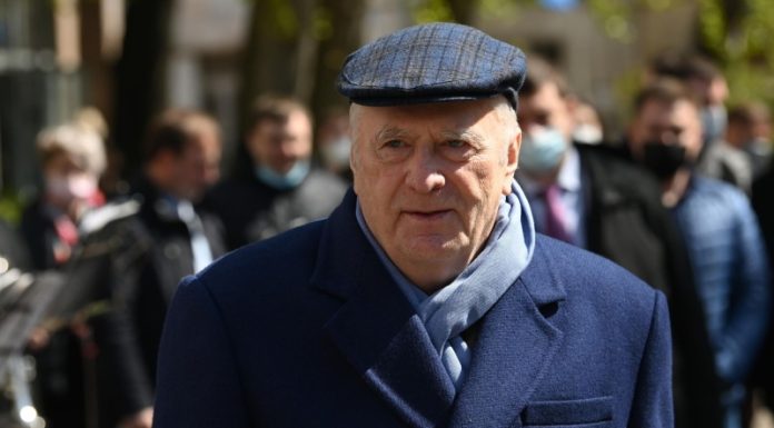 Суд утвердил решение по иску родственниц Жириновского к его сыновьям