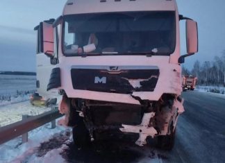 Водитель легковушки, две его дочки и их подруга погибли в ДТП с фурой в Приангарье