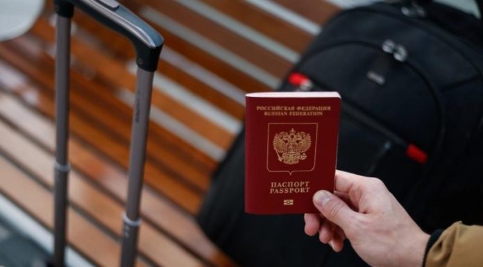 Застрявшие в ОАЭ россияне вылетят в Москву в ночь на субботу