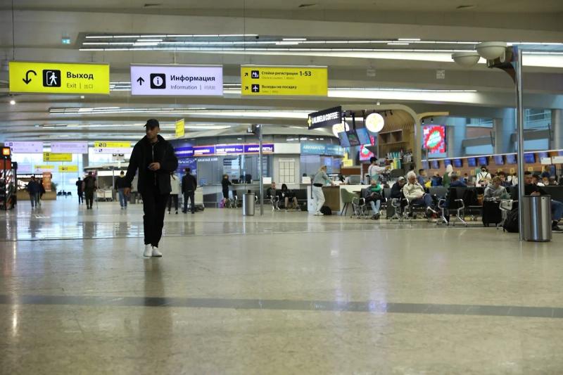 Аэропорт Краснодара временно ограничил приём и выпуск самолётов