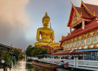 Айтишник из Петербурга скрывается в Таиланде от долгов в 350 тысяч рублей