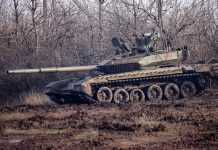 Бабуля из Покровска перелезла через три танковых рва ради спасения от ВСУ