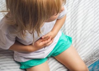 Ещё один ребёнок выпил химозный «Алоэ вера» в Москве