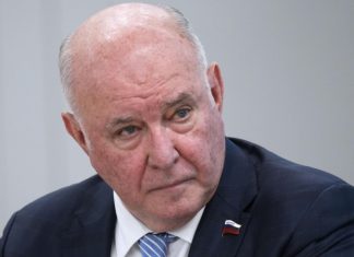 Карасин назвал атаку Киева на резиденцию президента хамством