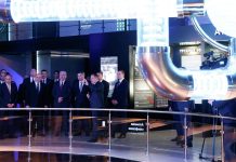 Мишустин посетил музей «Атом» в Москве