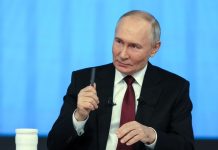 Песков рассказал, как Путин готовится к прямой линии