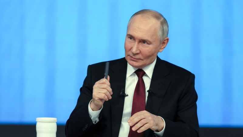 Песков рассказал, как Путин готовится к прямой линии