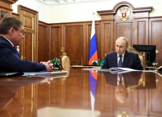 Путин обсудил с секретарем генсовета ЕР поддержку участников СВО